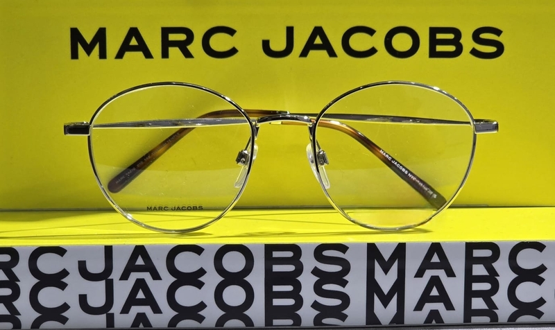 Marc Jacobs 742 010