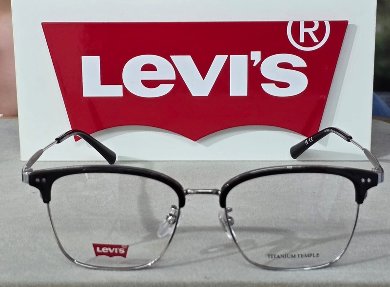 Levis LV7260F CSA