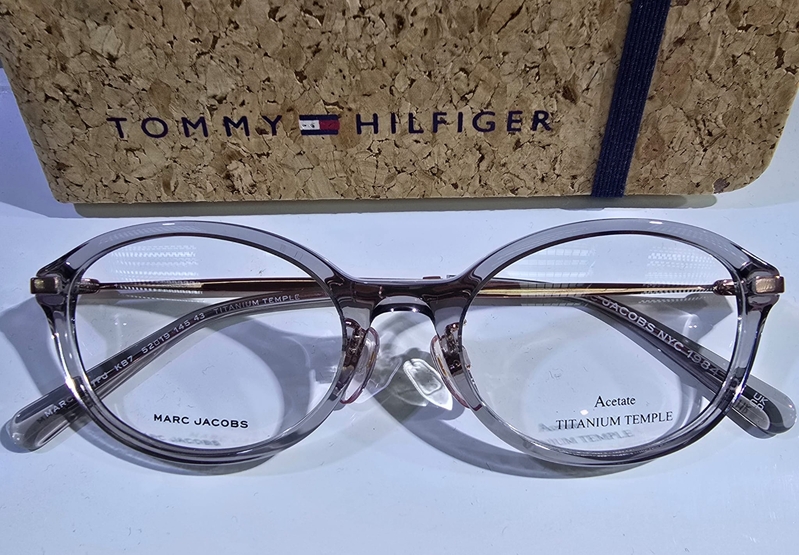 Marc Jacobs 794F KB7